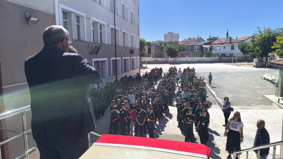İLKÖĞRETİM HAFTASI KUTLU OLSUN !
